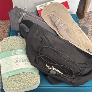 4 Pieces Travel Accessories